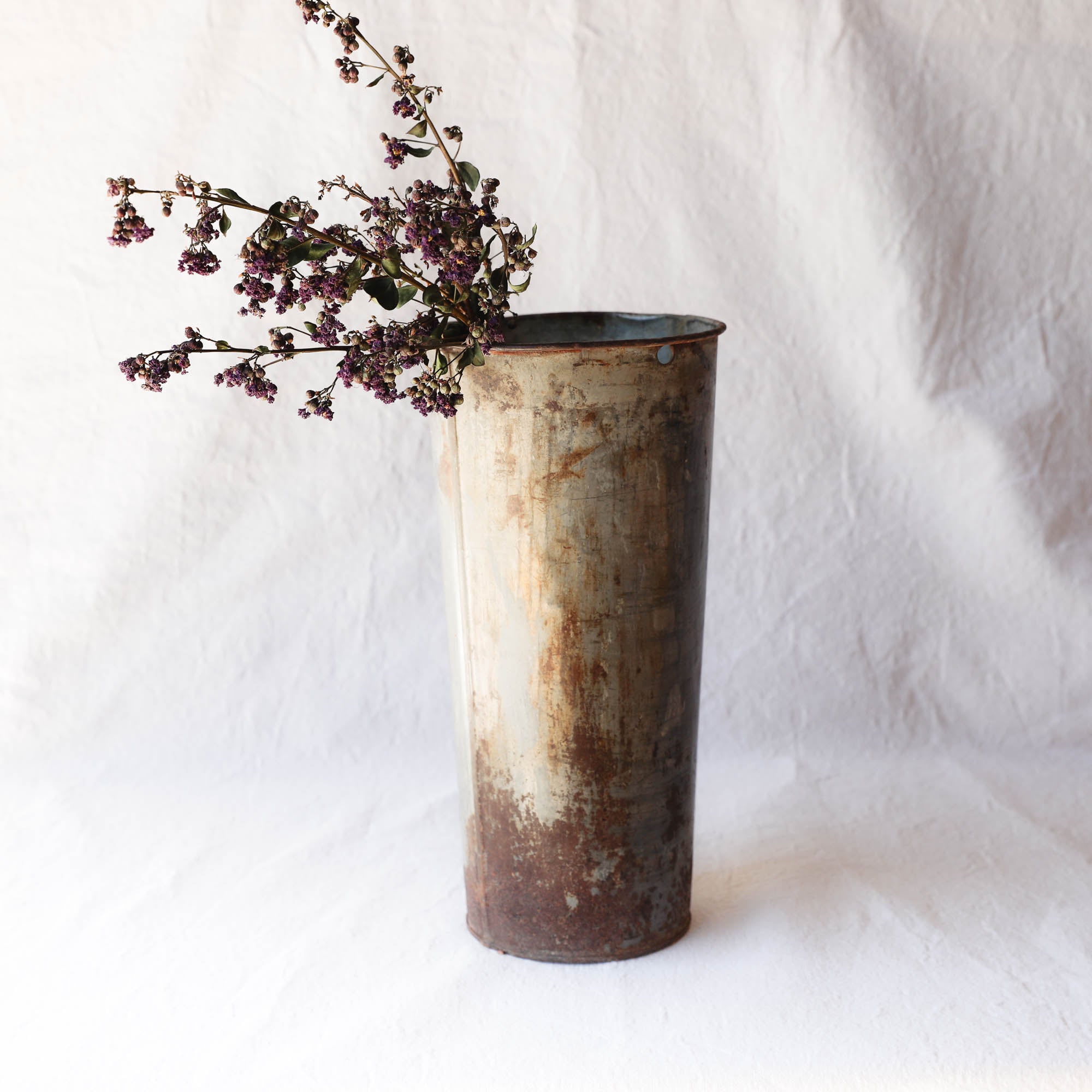 ヴィンテージ　フラワーベース Vintage Zinc Florist Bucket c. 1950s | Blu Canoe